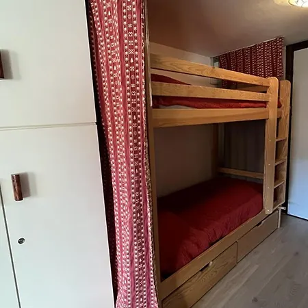 Plein Sud Au Coeur De La Station, Acces Direct Pistes - Fr-1-787-132 Appartement Laveissière